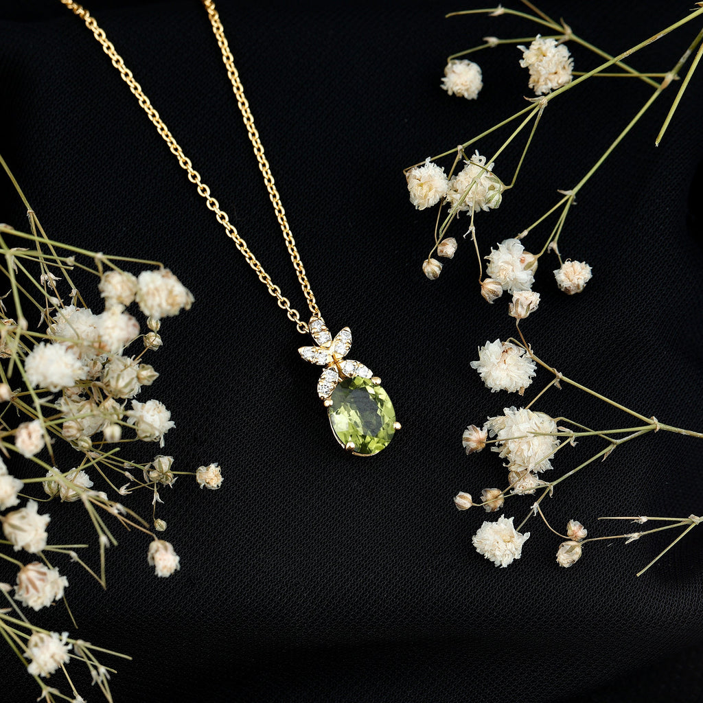 1.7 Carat Oval Peridot Diamond Flower Necklace for Women